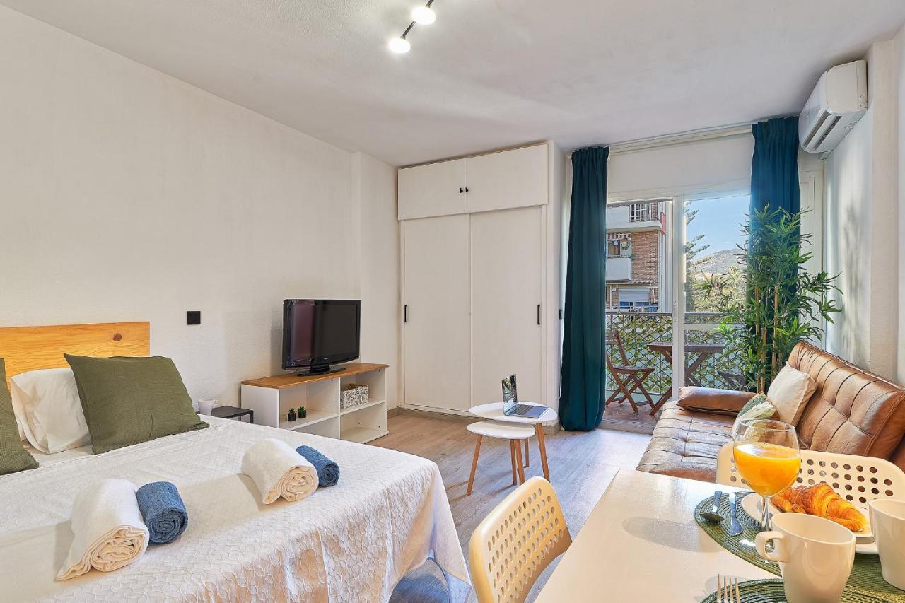 Lovely Home Estudio Jupiter Piscina Benalmadena Bagian luar foto