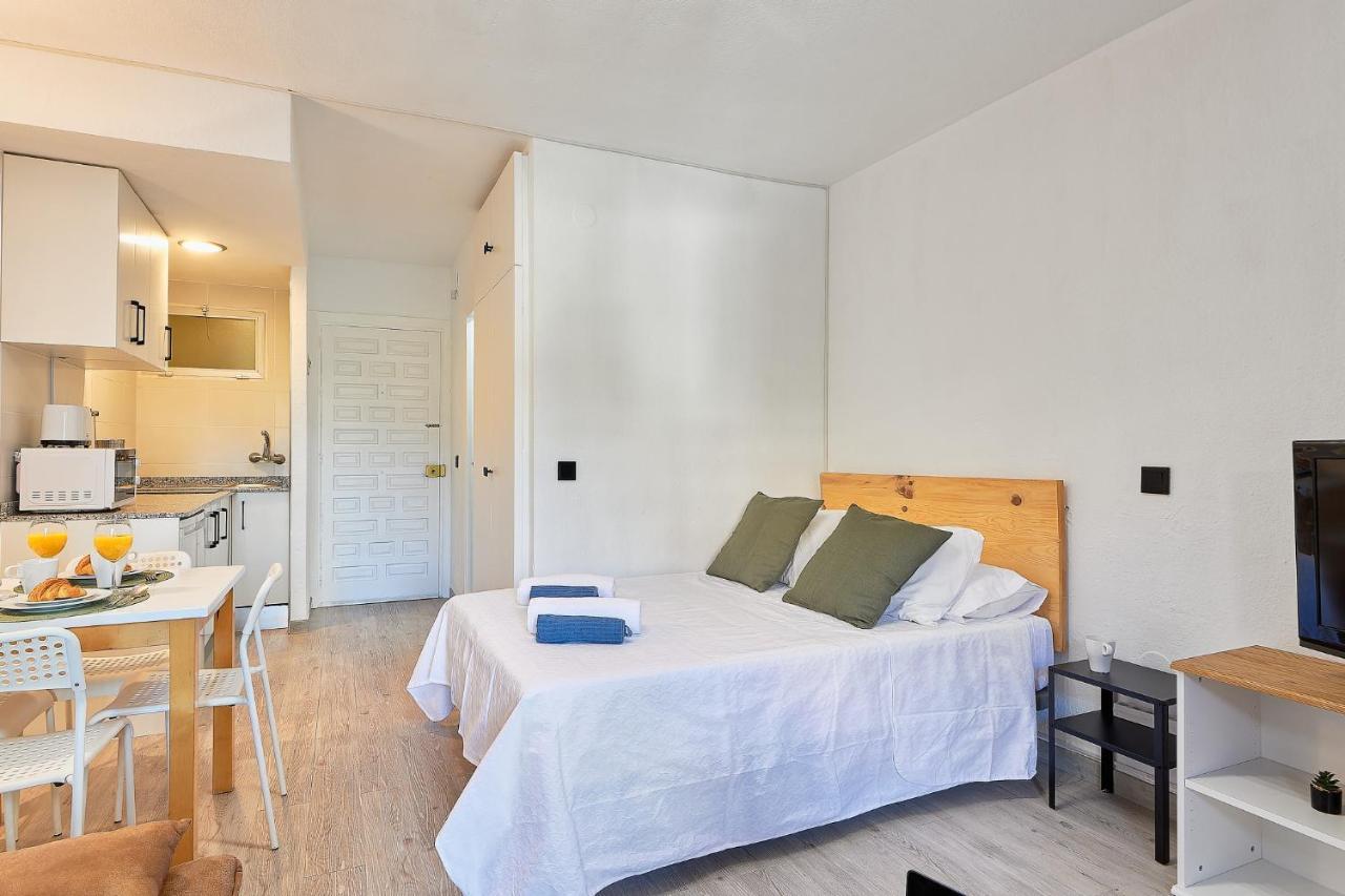 Lovely Home Estudio Jupiter Piscina Benalmadena Bagian luar foto