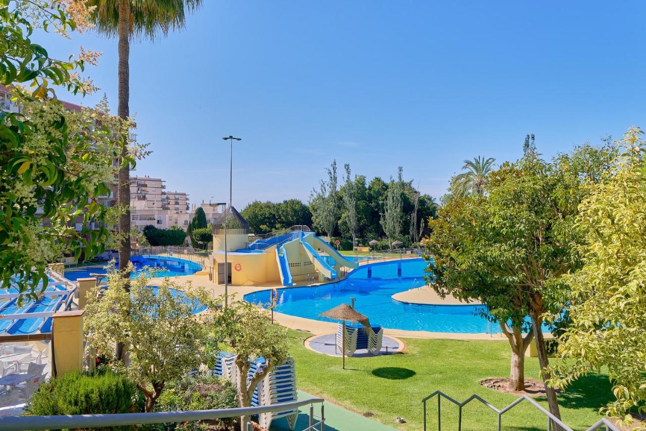Lovely Home Estudio Jupiter Piscina Benalmadena Bagian luar foto